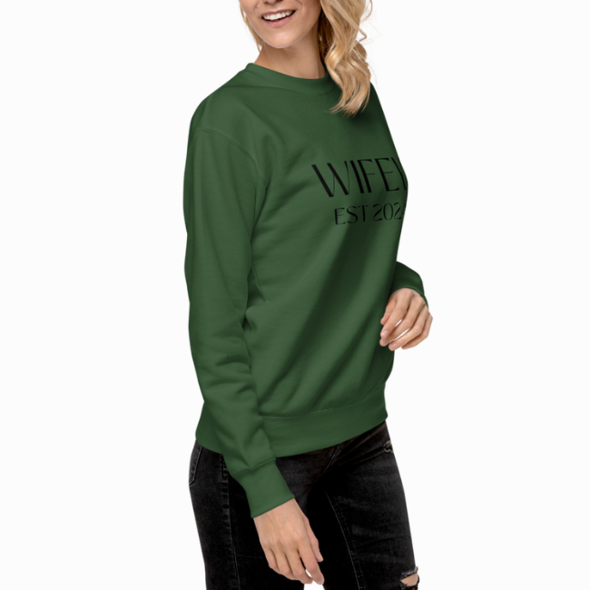 Wifey Est 2024 Sweatshirt - 5 Colors