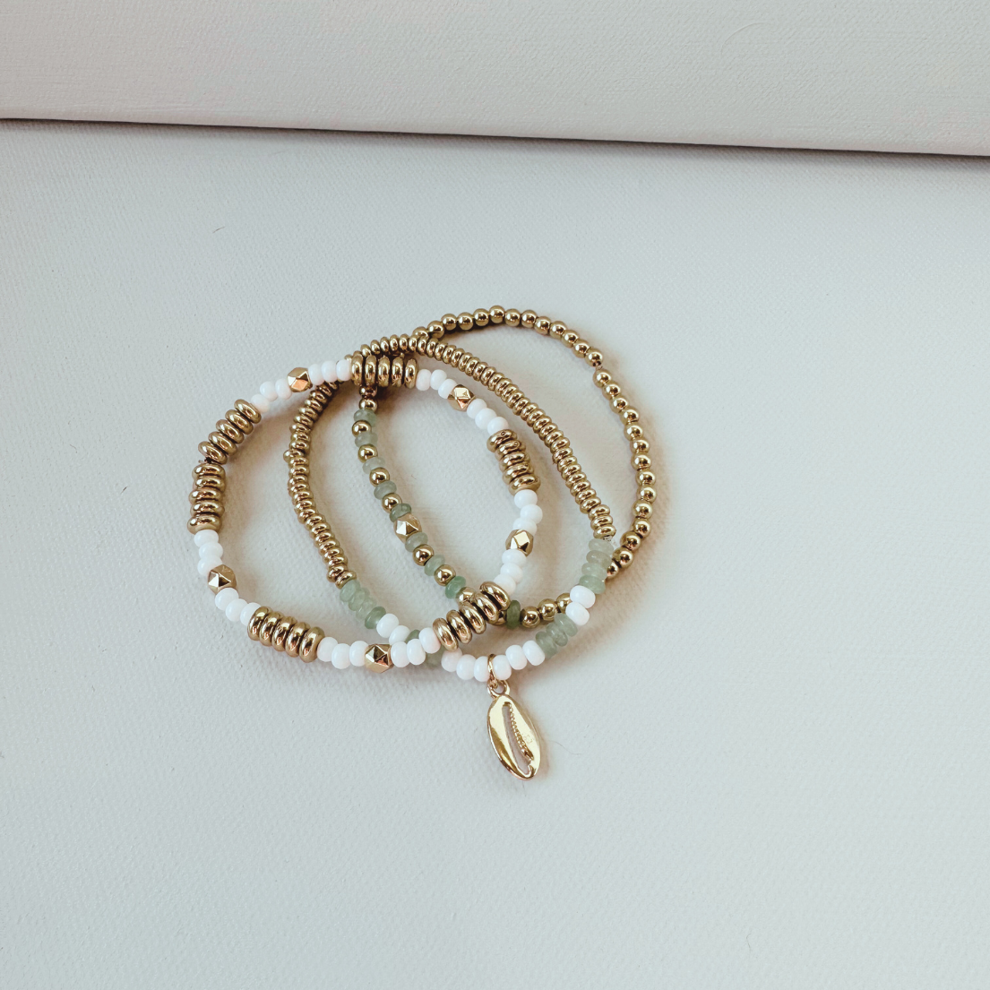 Green Aventurine Beaded Charm Bracelet Set with Gold Shell